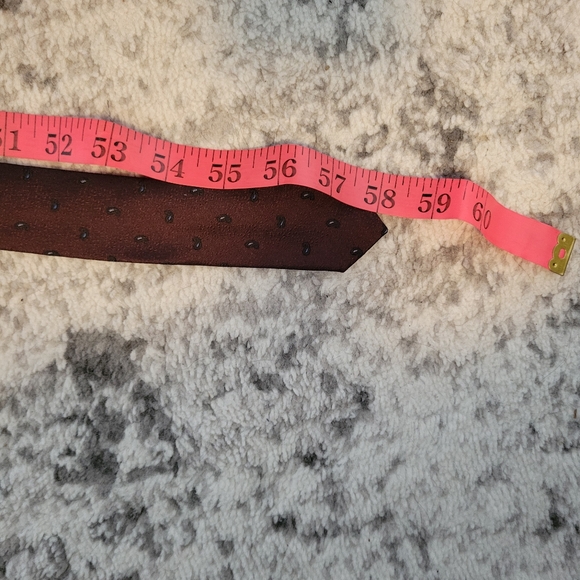 Dolce and Gabbana Skinny Tie - Picture 4 of 4